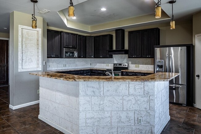 Building Photo - 136 Dos Caballos