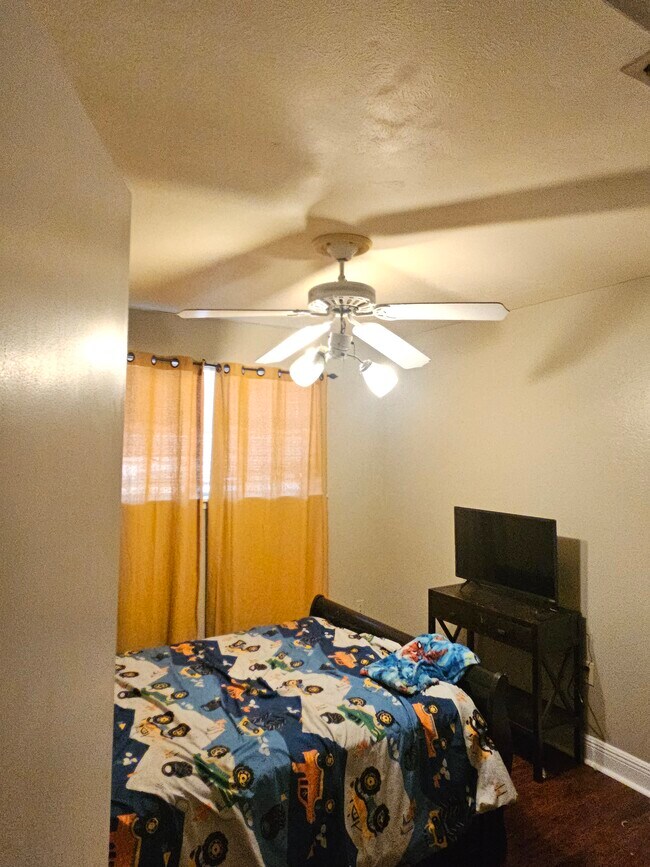 Bedroom 3 - 67 Madrid Ave