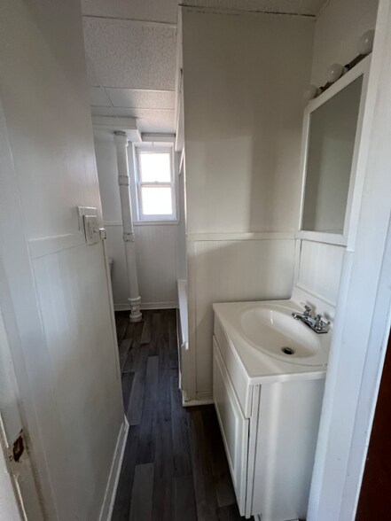 Building Photo - 29 Harmony St