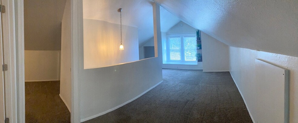 Building Photo - 6021 NW 60th Ave