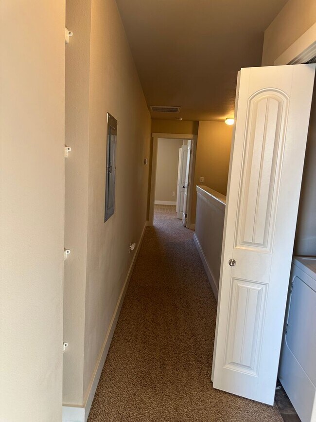 Building Photo - 9965 W Rosecroft Ct