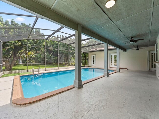 Building Photo - 17223 SW 87th Ave