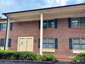Building Photo - 153 Hillcrest Dr