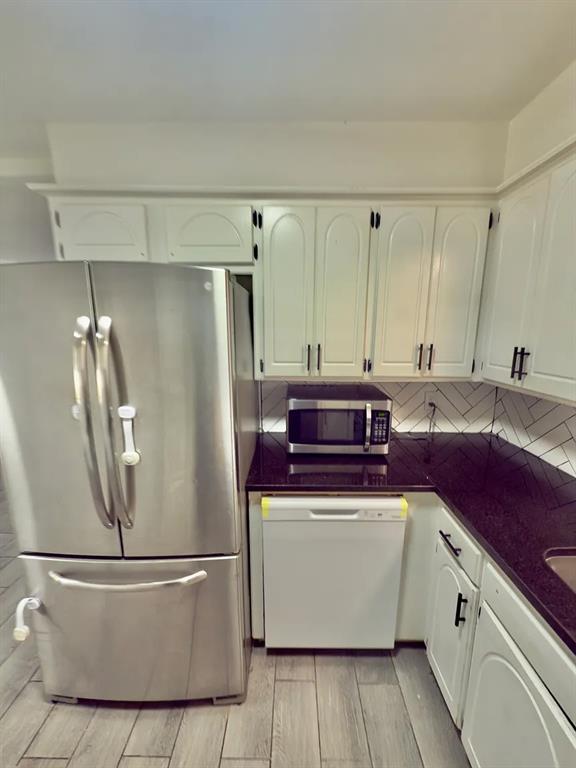 Building Photo - 4312 Meadowpark Dr