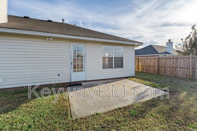 Building Photo - 124 Summerfield Cir