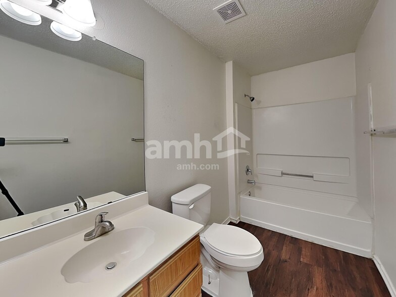 Building Photo - 9506 Arcade Ridge