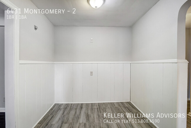 Building Photo - Oversized one bedroom with great new and o...