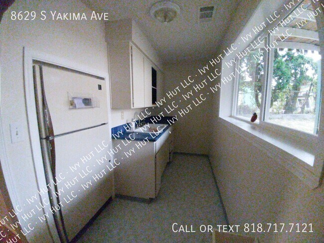 Building Photo - 8629 S Yakima Ave
