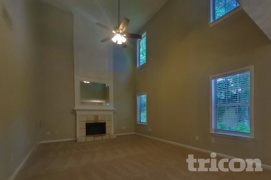 Building Photo - 1101 Tuscany Cir SW