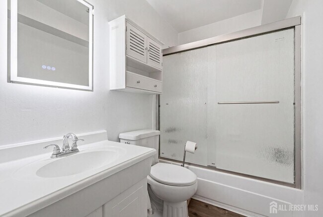 Building Photo - 7 Dennison Dr