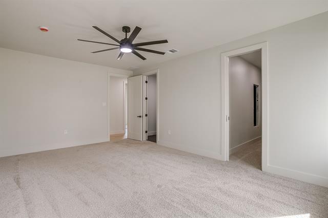 Building Photo - 6301 Tiffany Oaks Ln