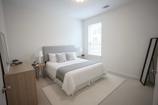 Building Photo - 27003 Golden Isle Ln