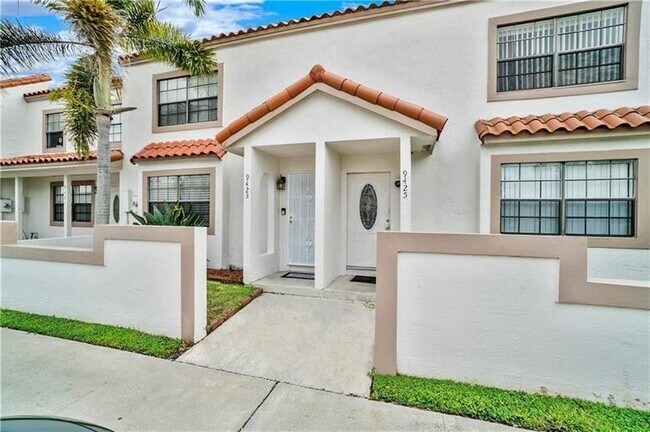 Primary Photo - 9425 NW 42nd St