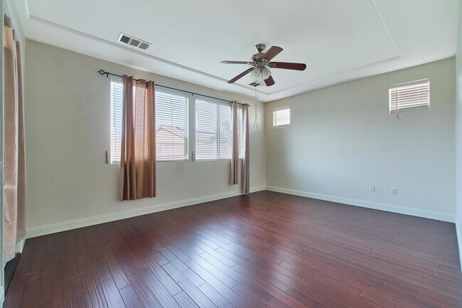 Building Photo - 82950 Vincent Dr