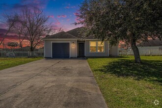 Building Photo - 5060 Hauna Ln