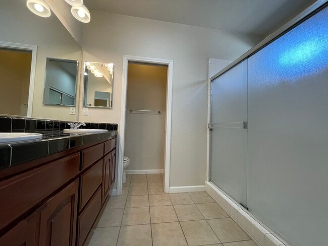Building Photo - Fireplace in Living Room, Backyard Patio, Hardwood and Laminate Flooring