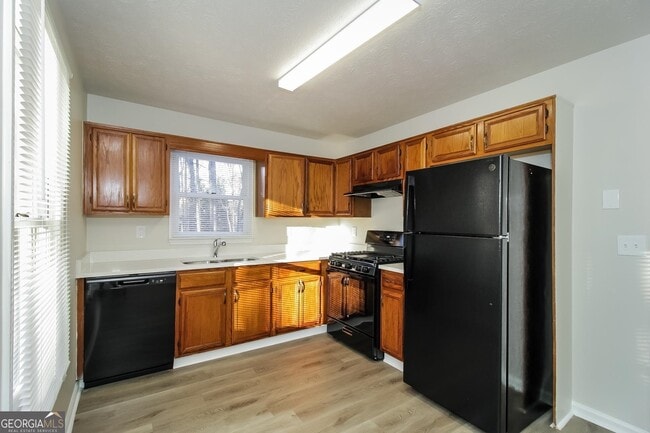 Building Photo - 413 Oak Landing Dr