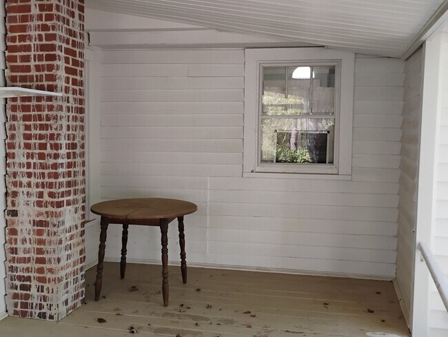 Building Photo - 8322 Chatham Church