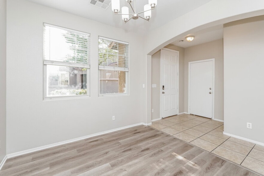 Building Photo - 6627 Brick House Ave