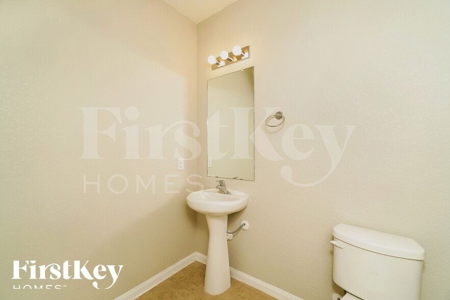 Building Photo - 3442 Glacier Lake