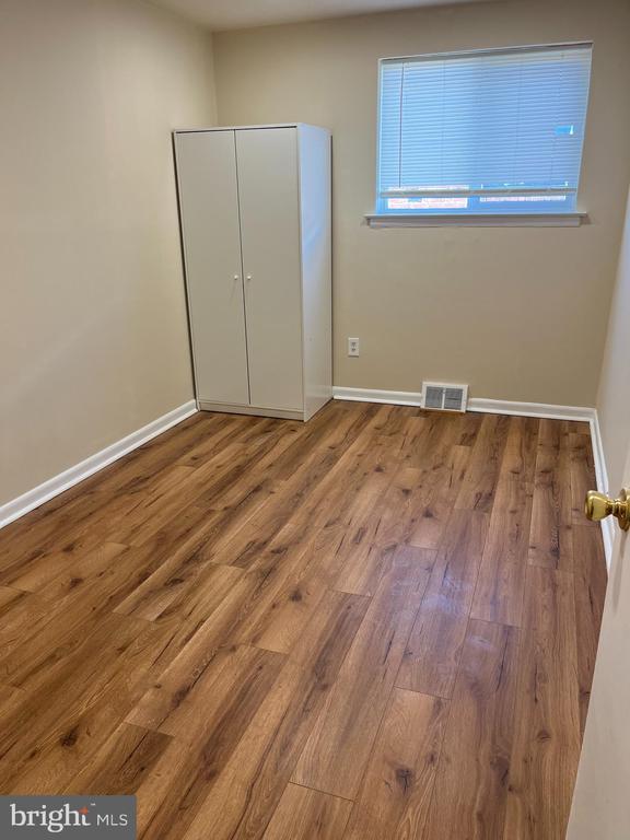 Building Photo - 2305 Benson St