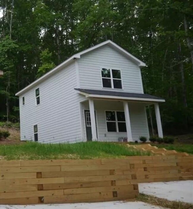 Primary Photo - 2 Bedroom Single Family Home - Forsyth County
