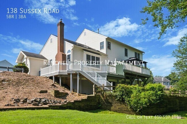 Building Photo - 138 Sussex Rd