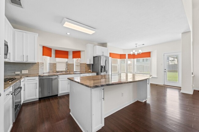 Building Photo - 21231 Rush Hollow Ct