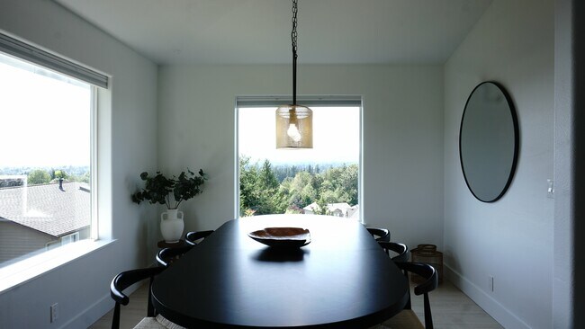 Building Photo - 7904 80th Ave NE