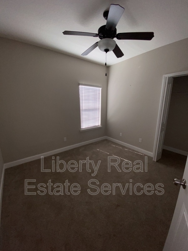 Building Photo - 729 Burke Dr