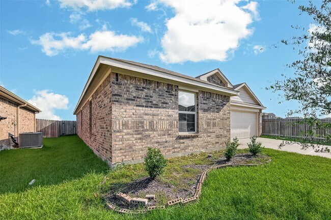 Building Photo - 21422 Chester Cliff Ln