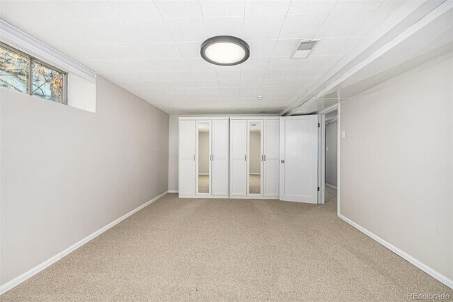 Building Photo - 1150 S Jackson St