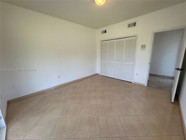 Building Photo - 6611 SW 99th Ave