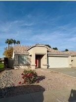 Building Photo - 10810 W Edgemont Ave