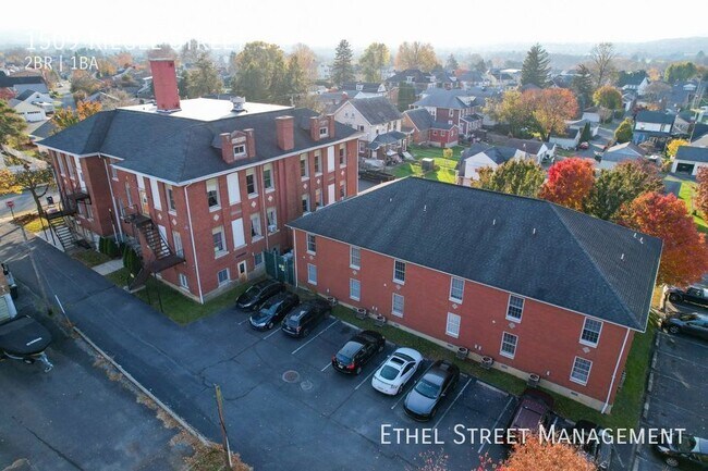 Building Photo - 1509 Riegel St