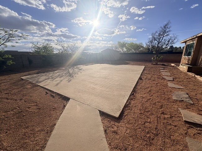 Building Photo - 4049 Montreal Loop NE