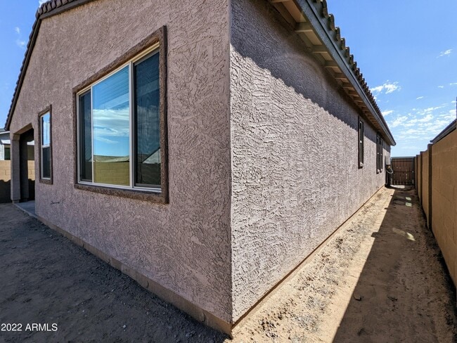 Building Photo - 16846 W Las Palmaritas Dr