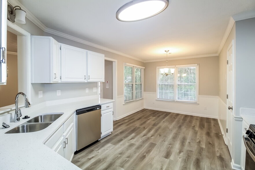 Building Photo - 3580 TraddSprings Way