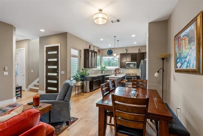 Building Photo - 3806 Bull Creek Rd