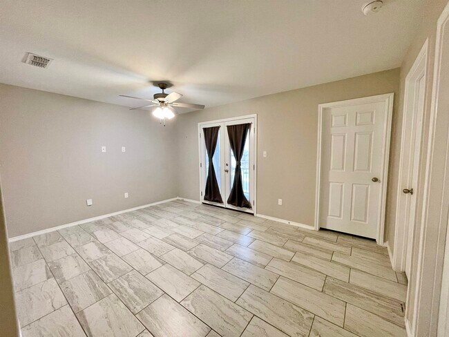 Building Photo - 303 Rockpile Creek Ln