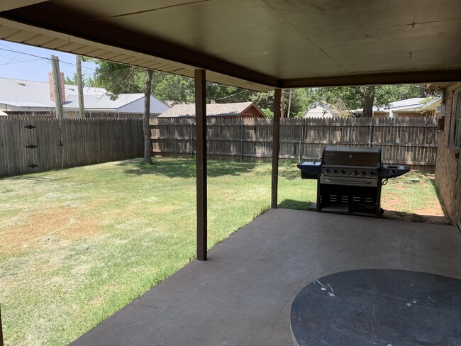 Building Photo - 5201 15th St