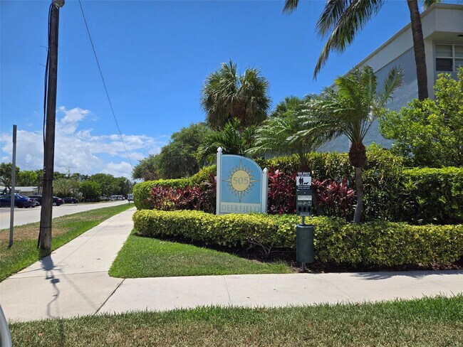 Building Photo - 505 NE 20th Ave