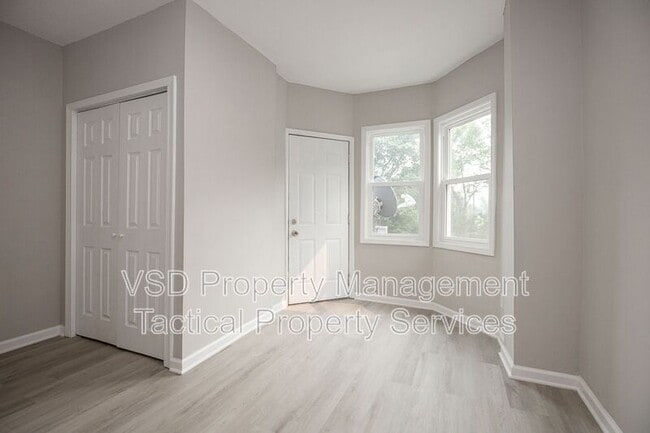 Building Photo - 9911 Olivet Ave
