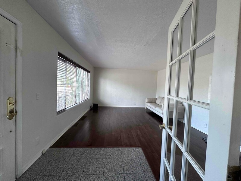Building Photo - 3100 SE 122nd Ave