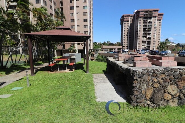 Building Photo - Park at Pearlridge - 2 bedroom 2 bath 1 parking unit - Available Now!