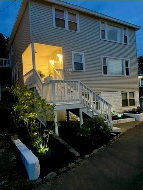 Building Photo - 106 Bay 106 Bay