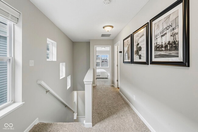 Building Photo - 366 Steeples Blvd