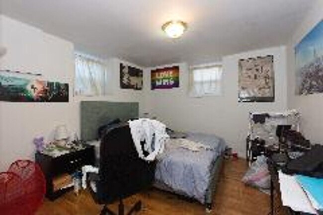 Building Photo - Renovated Brookline / BU Central Campus Ga...