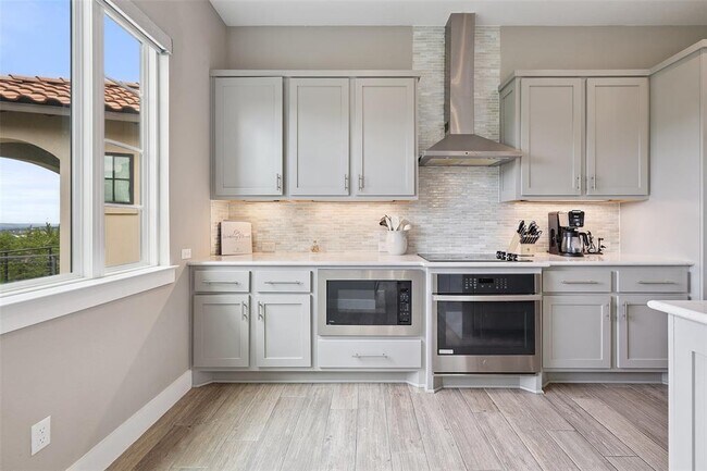 Building Photo - 201 Honey Creek Ct