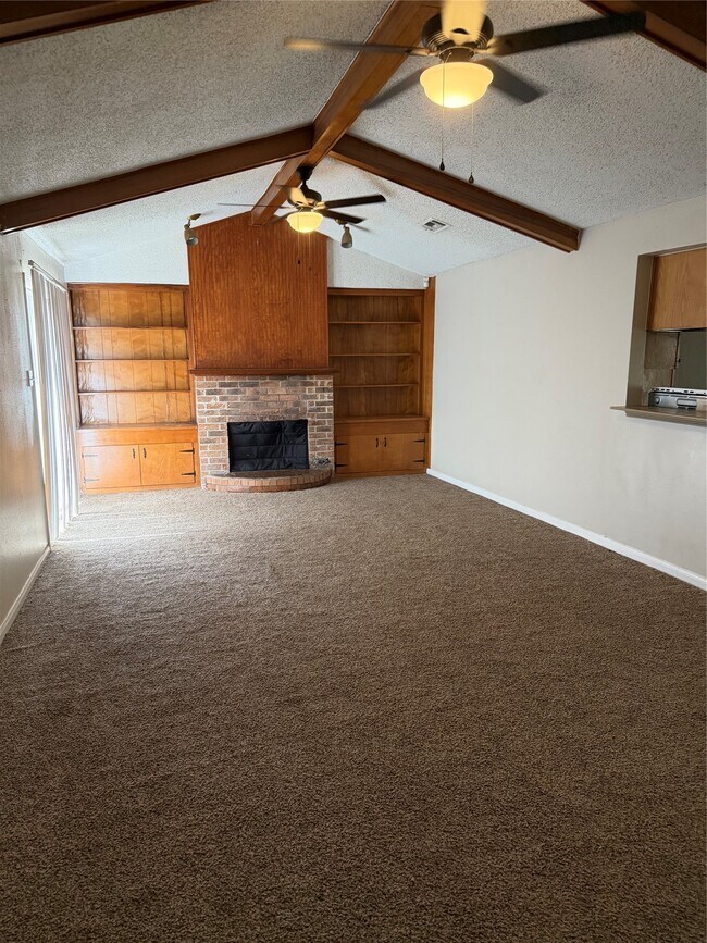 Building Photo - 3203 Cliffdale St
